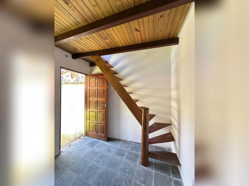 Casa à venda Centro com 218m² e 4 quartos por R$ 1.300.000 - 68441eb7-38b1-4093-a23b-412c11d3bae9.jpeg