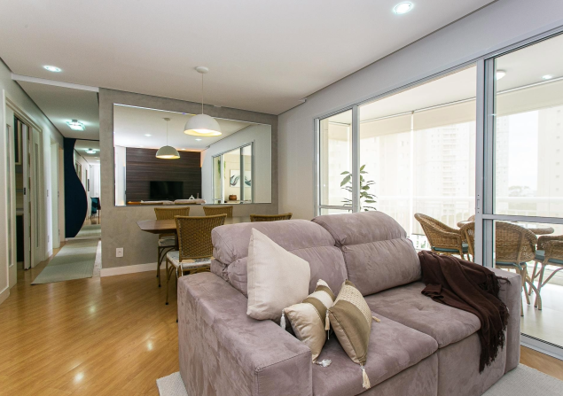 imóvel com 93m²