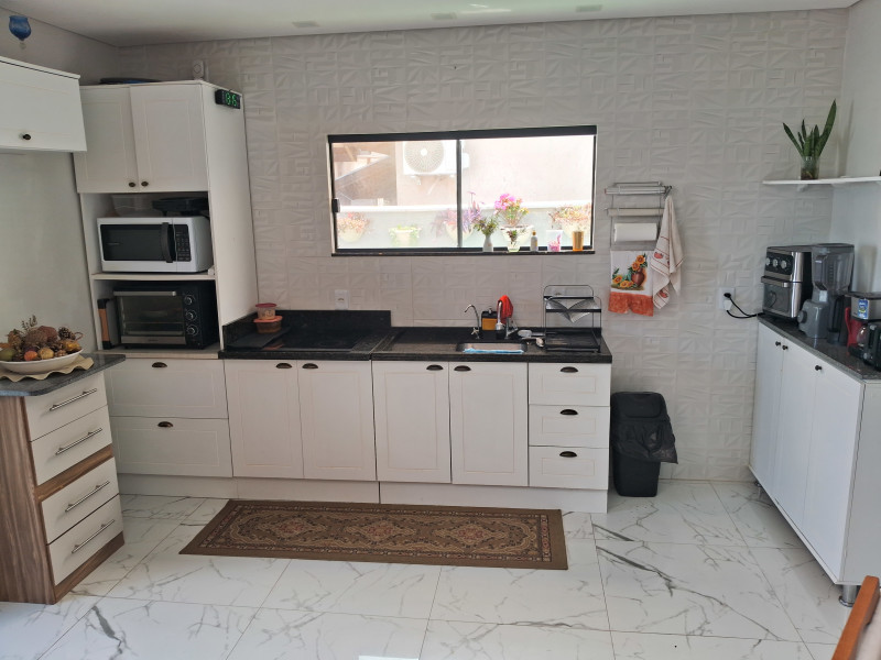 Casa à venda São João do Rio Vermelho com 179m² e 2 quartos por R$ 690.000 - 1000120116.jpg