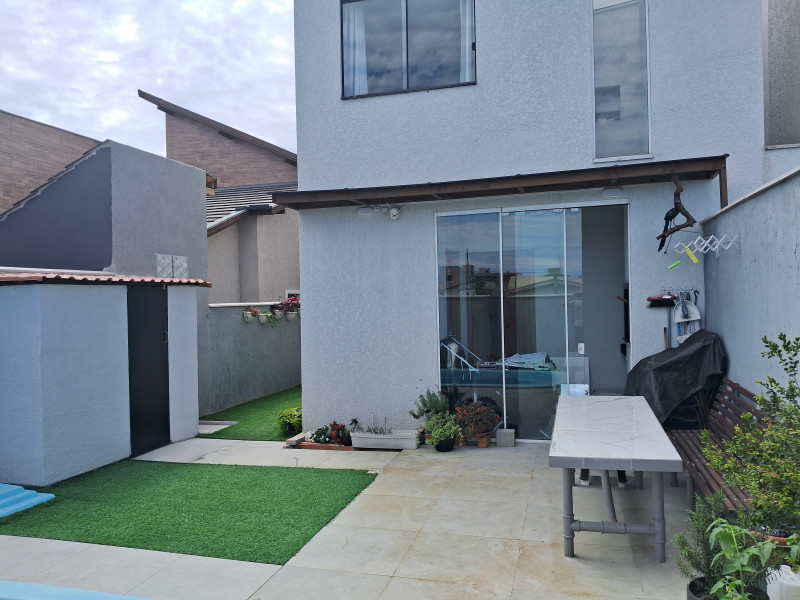 Casa à venda São João do Rio Vermelho com 179m² e 2 quartos por R$ 690.000 - 1000120124.jpg