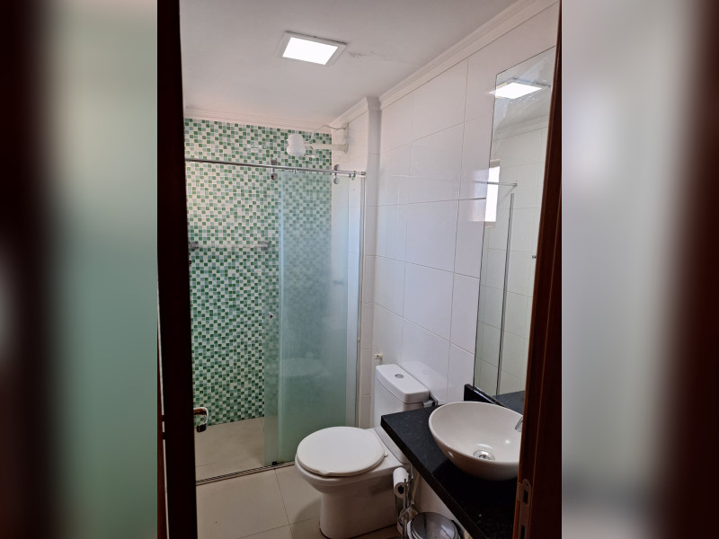 Apartamento à venda Pico do Amor com 42m² e 1 quarto por R$ 300.000 - banheiro-vista.jpg