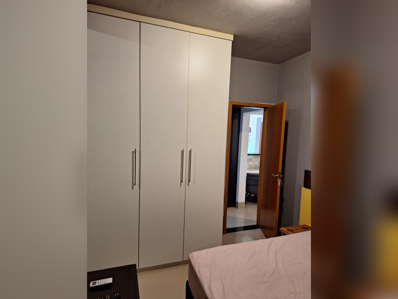 Apartamento à venda Pico do Amor com 42m² e 1 quarto por R$ 300.000 - dormitorio-guarda-roupas.jpg