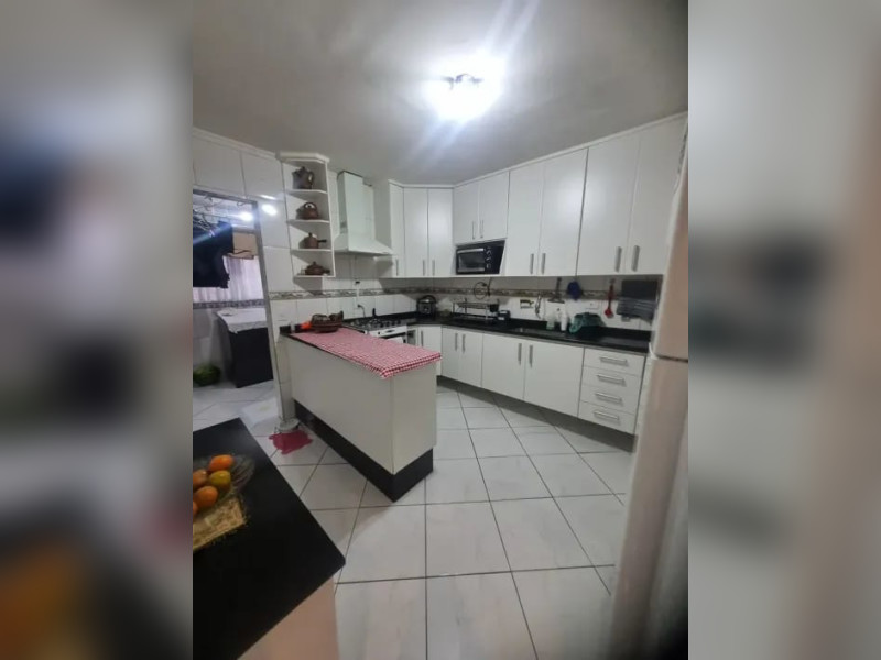 Apartamento à venda Jardim Sandra com 80m² e 3 quartos por R$ 420.000 - imagem-do-whatsapp-de-2025-11-18-as-130523-8ae5e11c.jpg