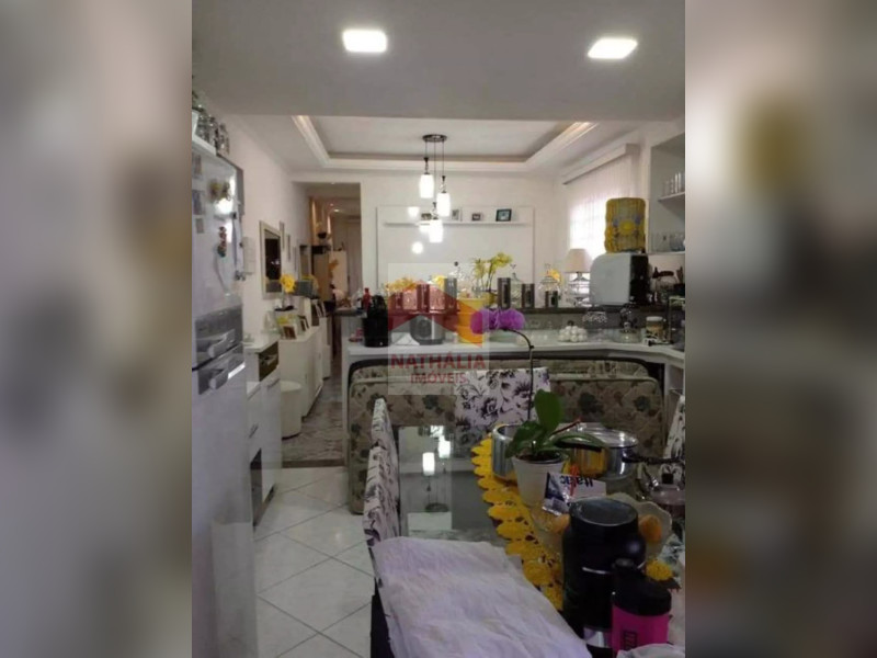 Casa à venda Jardim Presidente Dutra com 150m² e 4 quartos por R$ 600.000 - img-20251123-wa0049.jpg