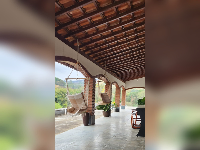 Sítio à venda Bairro da Vargem Grande com 66000m² e 3 quartos por R$ 1.750.000 - sitio-varanda.jpg