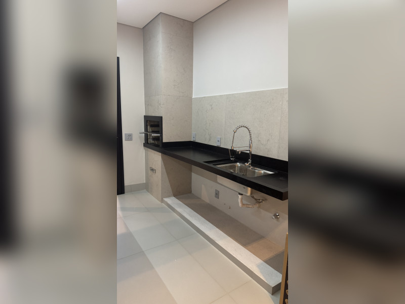 Casa de condomínio para alugar Grand Ville com 150m² e 3 quartos por R$ 8.000 - foto-raros-churrasqueira.jpeg