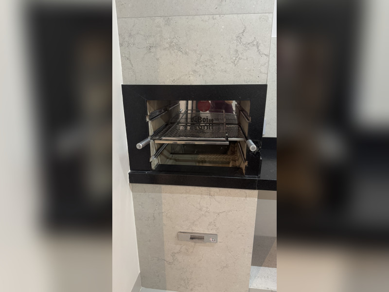 Casa de condomínio para alugar Grand Ville com 150m² e 3 quartos por R$ 8.000 - foto-raros-churrasqueira1.jpeg