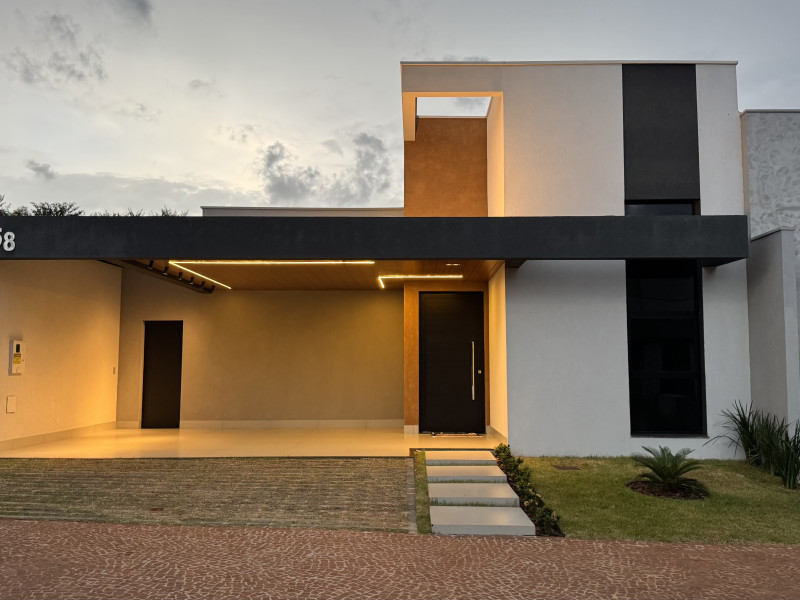 Casa de condomínio para alugar Grand Ville com 150m² e 3 quartos por R$ 8.000 - foto-raros-fachada.jpeg
