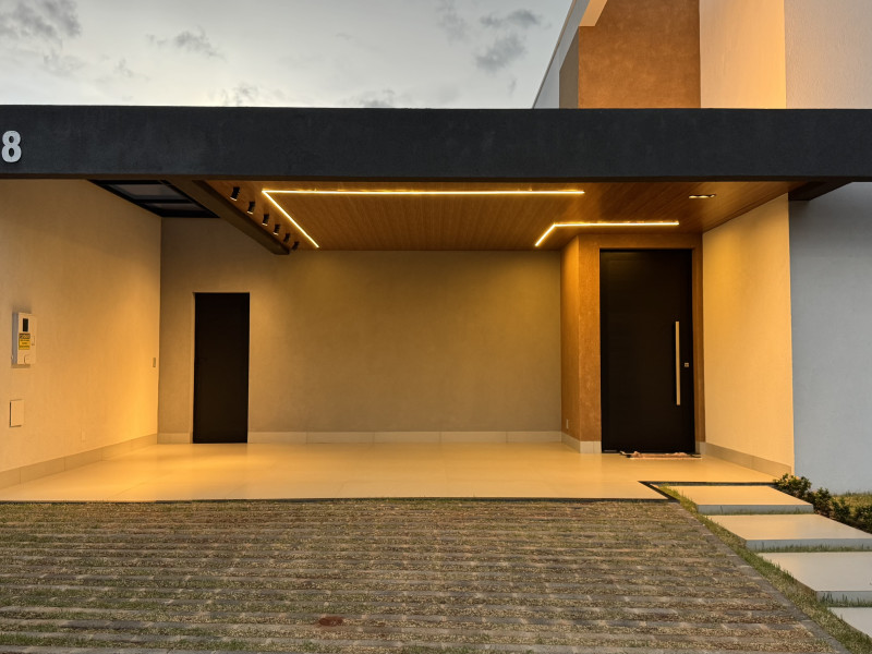 Casa de condomínio para alugar Grand Ville com 150m² e 3 quartos por R$ 8.000 - foto-raros-fachada2.jpeg
