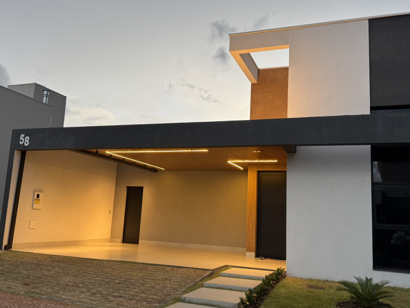 Casa de condomínio para alugar Grand Ville com 150m² e 3 quartos por R$ 8.000 - foto-raros-fachada3.jpeg
