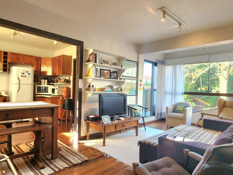 Casa à venda Centro com 457m² e 5 quartos por R$ 1.600.000 - imagem-do-whatsapp-de-2025-12-01-as-165722-a6397600.jpg