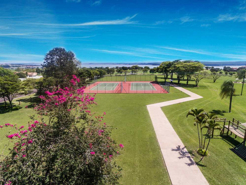 Terreno à venda Centro com 450m² e 0 quartos por R$ 80.000 - 78bd06e15af8cc3bceb2078272c0861a.jpg