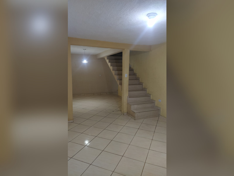 Casa à venda Parque Maria Helena com 277m² e 4 quartos por R$ 550.000 - 1000003271.jpg