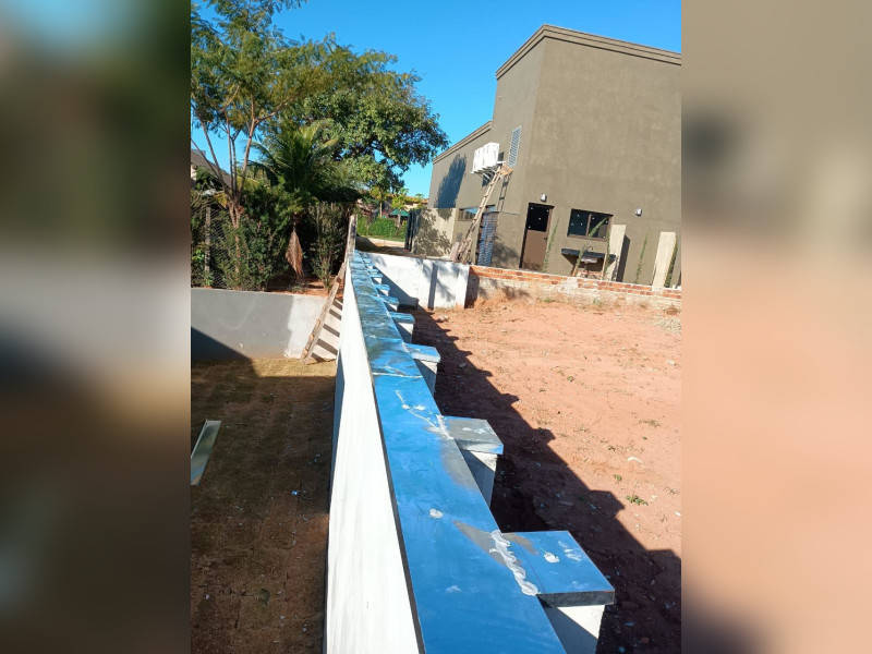 imóvel com 913m² - Terras da Barra - Mendonca