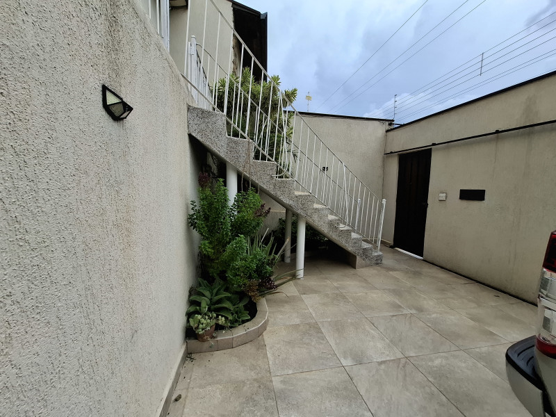 Casa à venda Jardim dos Oliveiras com 188m² e 3 quartos por R$ 800.000 - 1000340913.jpg