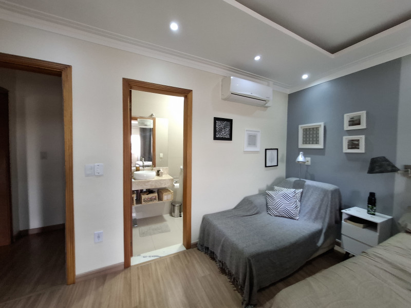 Casa à venda Jardim dos Oliveiras com 188m² e 3 quartos por R$ 800.000 - 1000340923.jpg