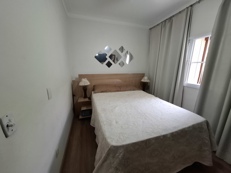 Casa à venda Jardim dos Oliveiras com 188m² e 3 quartos por R$ 800.000 - 1000340930.jpg