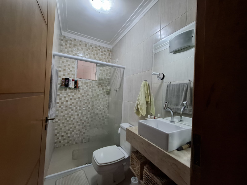 Casa à venda Jardim dos Oliveiras com 188m² e 3 quartos por R$ 800.000 - 1000340938.jpg