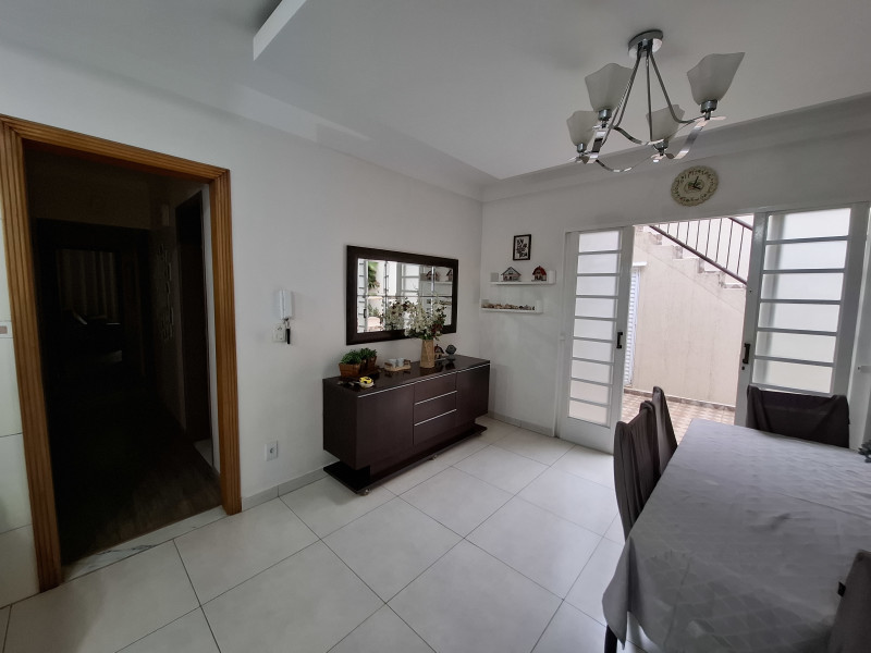 Casa à venda Jardim dos Oliveiras com 188m² e 3 quartos por R$ 800.000 - 1000340948.jpg