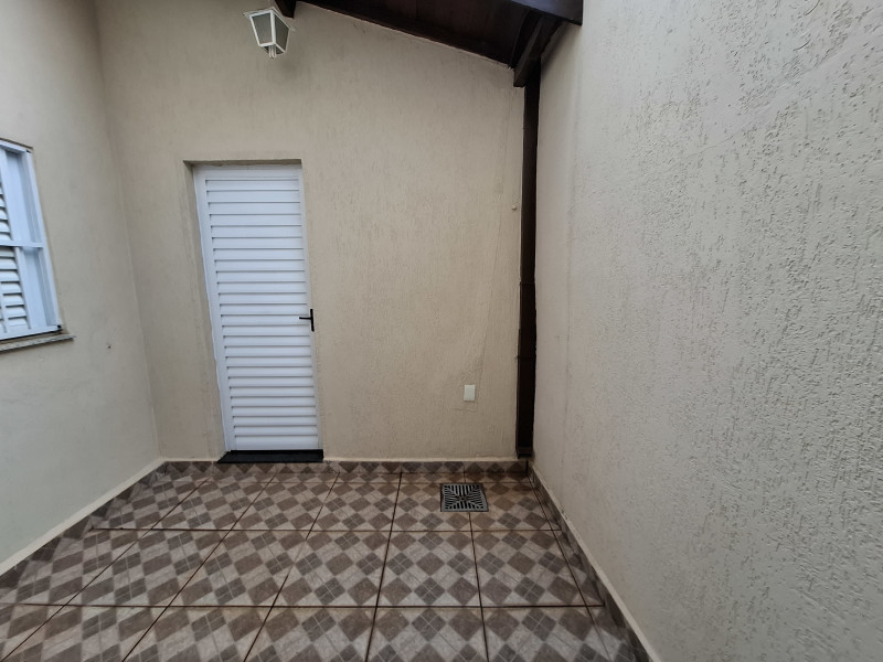 Casa à venda Jardim dos Oliveiras com 188m² e 3 quartos por R$ 800.000 - 1000340958.jpg