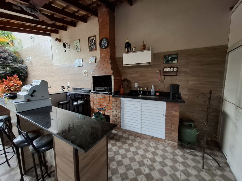 Casa à venda Jardim dos Oliveiras com 188m² e 3 quartos por R$ 800.000 - 1000340968.jpg