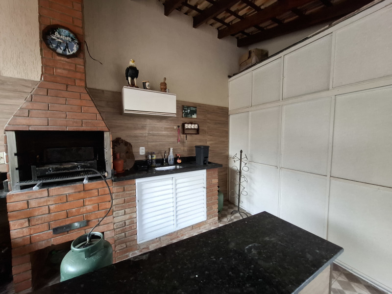 Casa à venda Jardim dos Oliveiras com 188m² e 3 quartos por R$ 800.000 - 1000340977.jpg