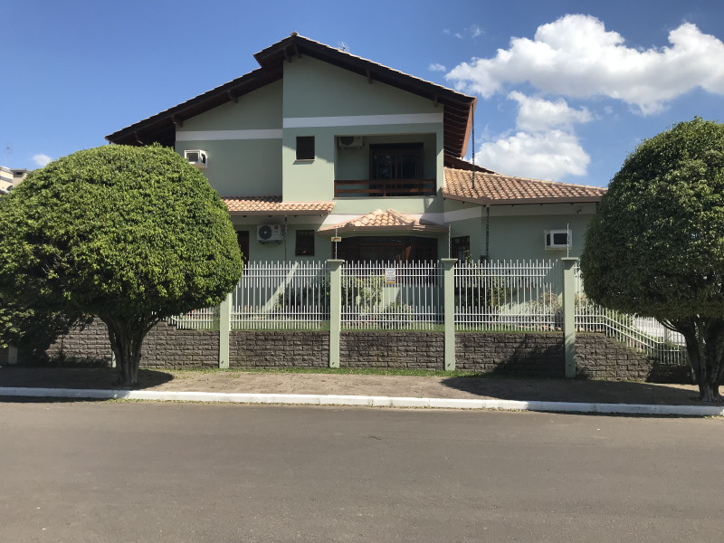 Casa à venda Marechal Rondon com 284m² e 3 quartos por R$ 1.650.000 - img-2070.jpeg