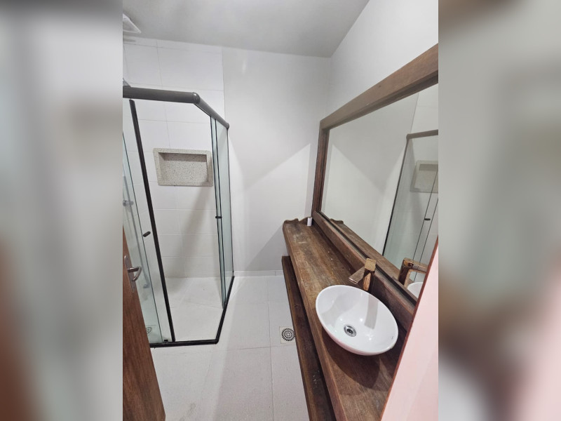Casa à venda Ipanema com 110m² e 2 quartos por R$ 538.000 - banheiro-suite-principal.jpeg