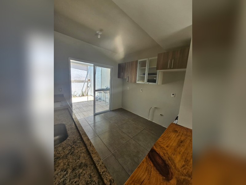 Casa à venda Ipanema com 110m² e 2 quartos por R$ 538.000 - cozinha-3.jpeg