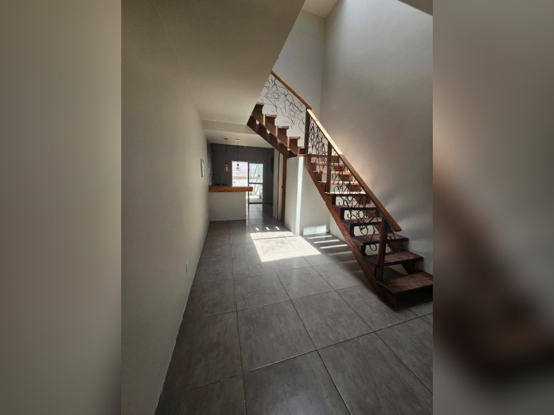 Casa à venda Ipanema com 110m² e 2 quartos por R$ 538.000 - escada-ornamental.jpeg