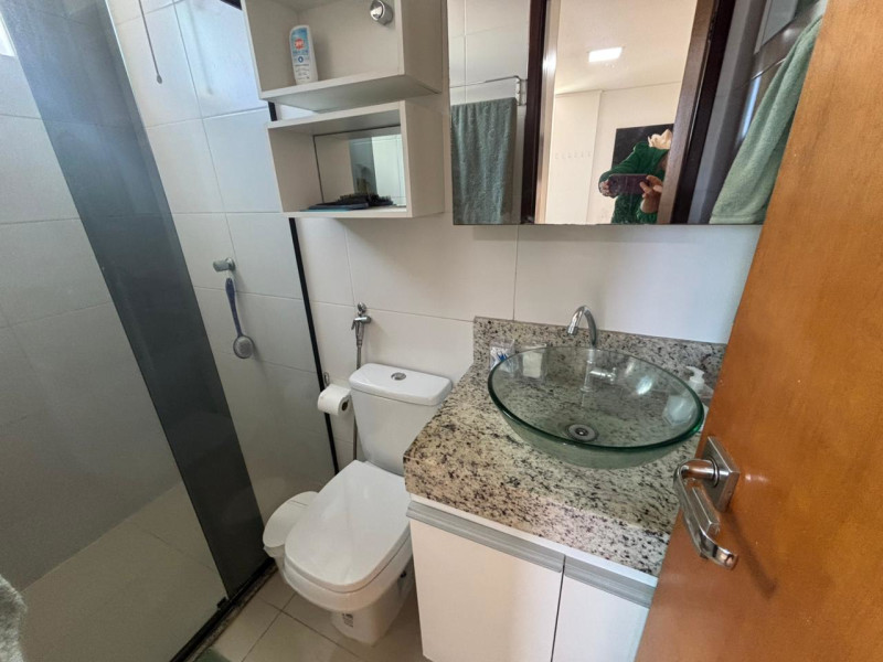 Apartamento à venda Bessa com 82m² e 3 quartos por R$ 670.000 - foto-16-banheiro-suite.jpg