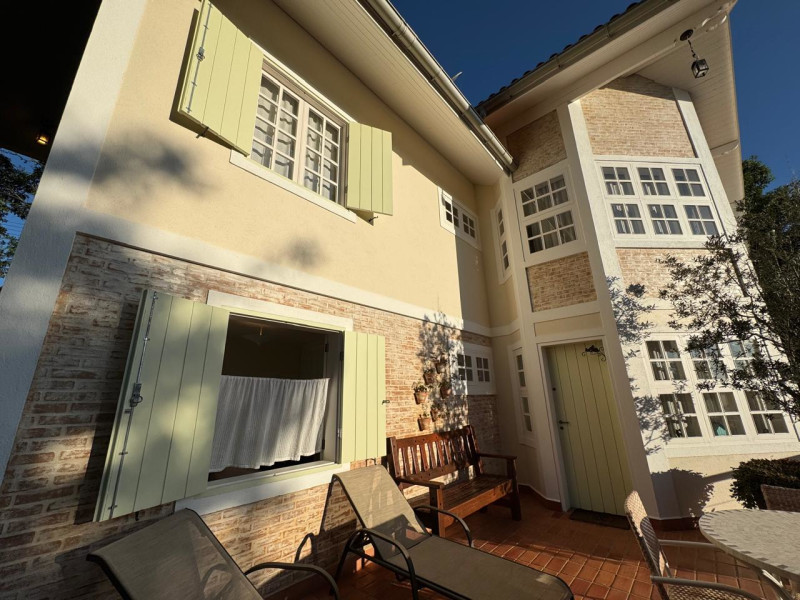 Casa à venda centro com 350m² e 5 quartos por R$ 3.300.000 - 7h0udftd0xz-u68htq0p8ake.jpeg