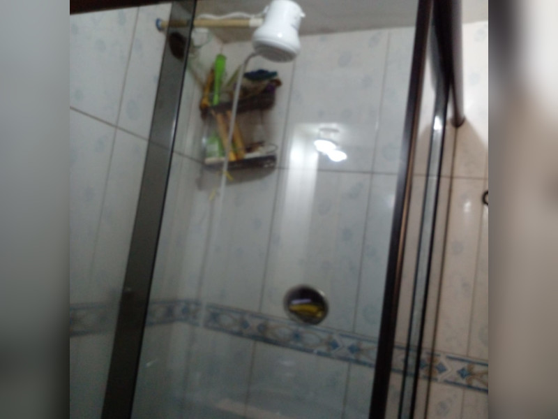 Apartamento à venda Fonseca com 65m² e 3 quartos por R$ 100.000.000 - blindex-no-banheiro.jpg