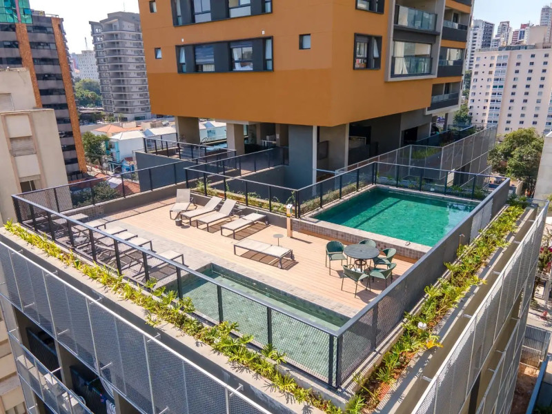 Studio à venda Pinheiros com 28m² e 1 quarto por R$ 690.000 - piscina.jpeg