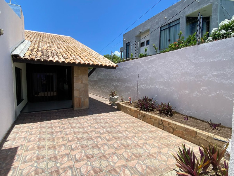 Casa à venda Coroa do Meio com 414m² e 3 quartos por R$ 800.000 - inbound528352620347528999.jpg