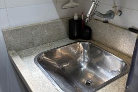 Apartamento à venda Costa Azul com 78m² - 3 dormitórios -  vaga - R$ 410.000 - area-servico.jpg