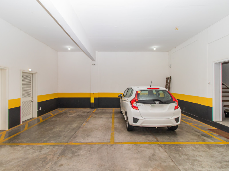 Cobertura à venda Mont Serrat com 233m² e 3 quartos por R$ 1.250.000 - garagens.jpg