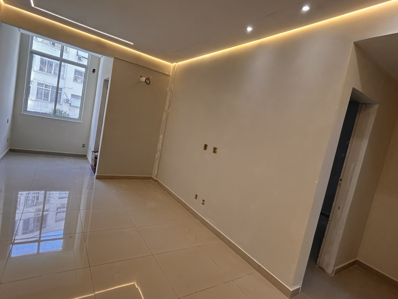 Apartamento à venda Copacabana com 72m² e 2 quartos por R$ 1.200.000 - img-0489.jpeg