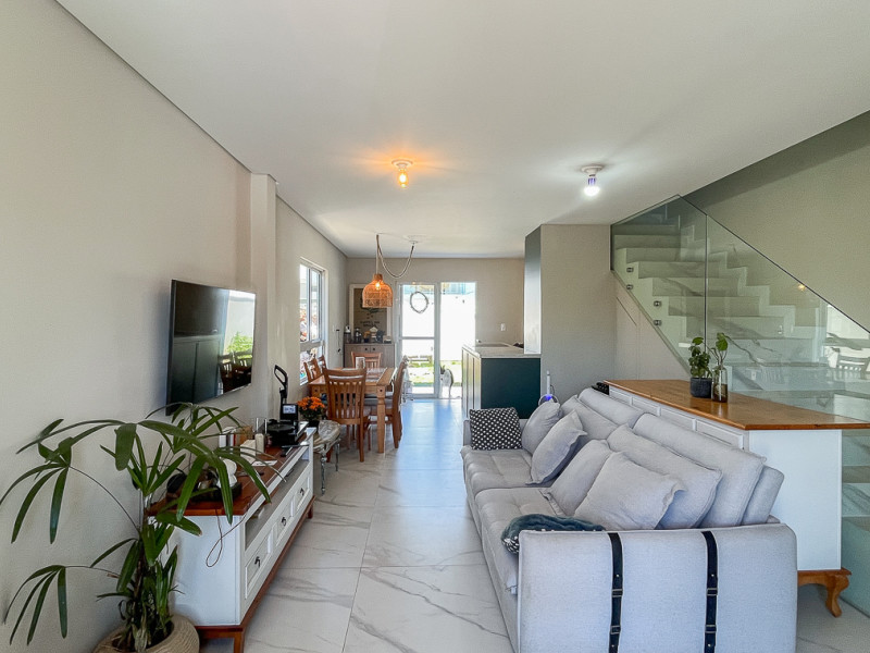 Casa à venda Campeche com 109m² e 3 quartos por R$ 1.299.999 - 1000700573.jpg