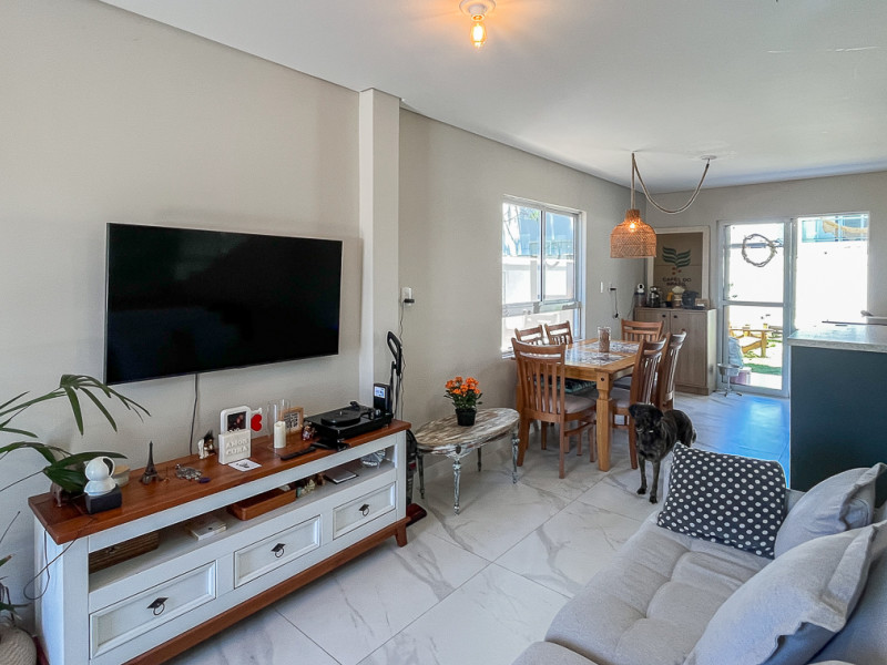 Casa à venda Campeche com 109m² e 3 quartos por R$ 1.299.999 - 1000700581.jpg