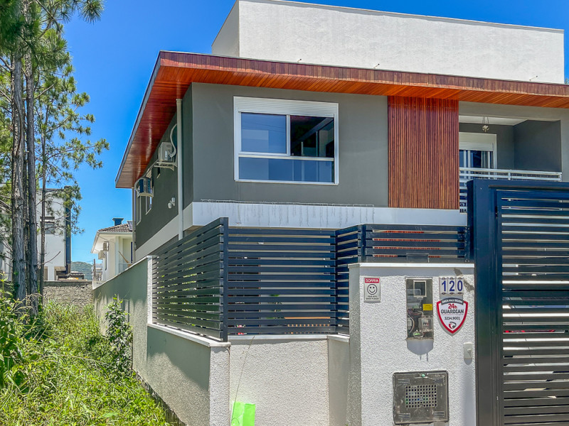 Casa à venda Campeche com 109m² e 3 quartos por R$ 1.299.999 - 1000700587.jpg