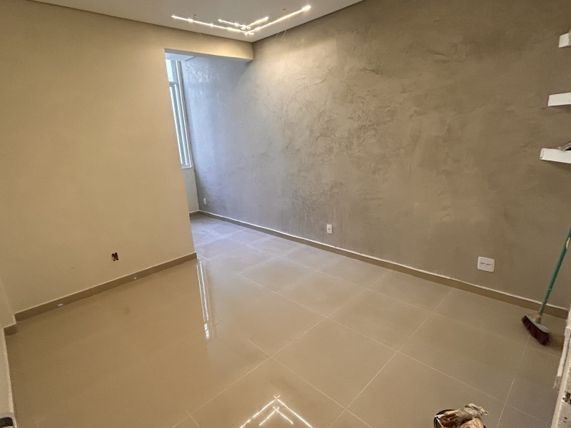 Apartamento à venda Copacabana com 72m² e 2 quartos por R$ 1.200.000 - img-1615.jpeg