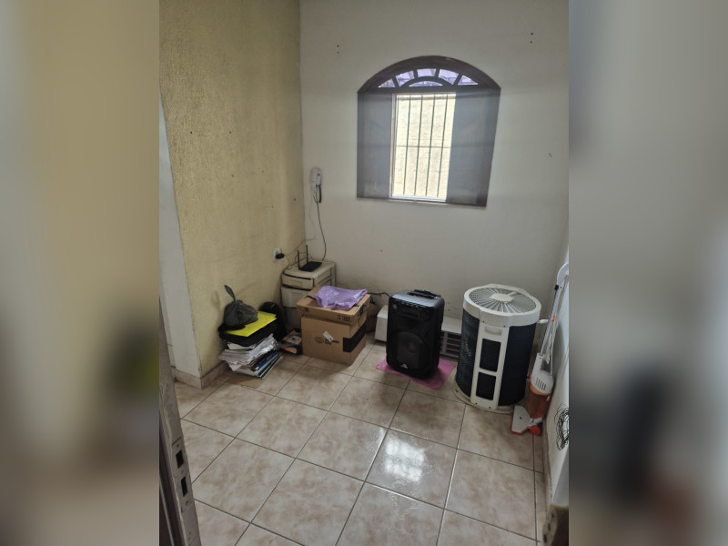 Casa à venda Sepetiba com 375m² e 2 quartos por R$ 350.000 - 1000379308.jpg