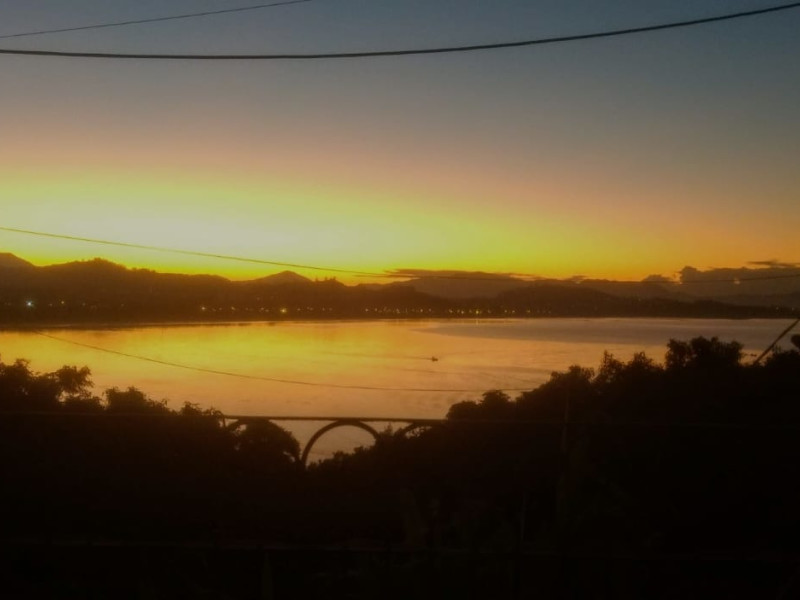 Casa à venda Sepetiba com 375m² e 2 quartos por R$ 350.000 - img-20251105-wa0069.jpg