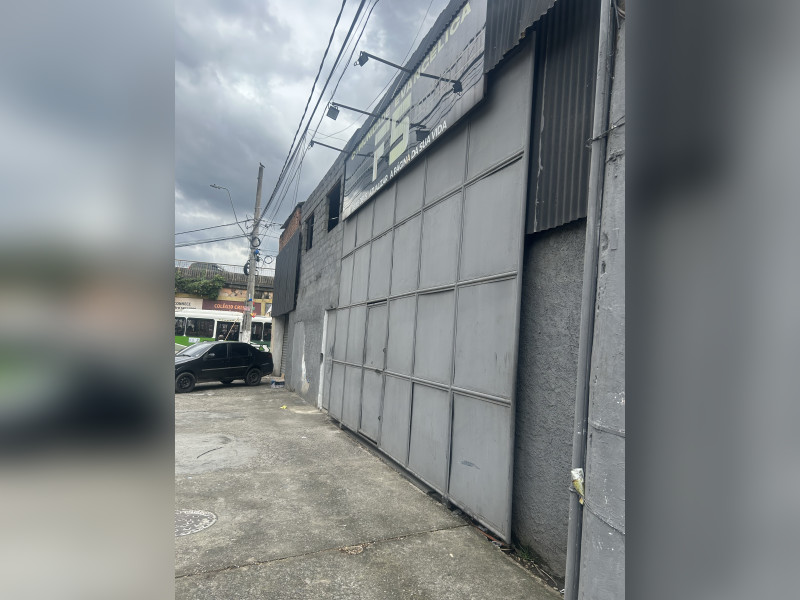 Comercial para alugar Prata com 360m² e 0 quartos por R$ 7.000 - img-5981.jpeg