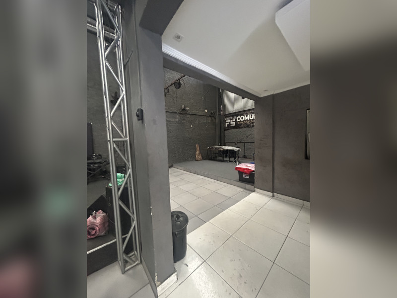 Comercial para alugar Prata com 360m² e 0 quartos por R$ 7.000 - img-5990.jpeg