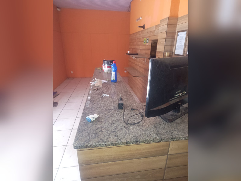 Comercial à venda Praça Seca com 130m² e 0 quartos por R$ 380.000 - 1000322764.jpg