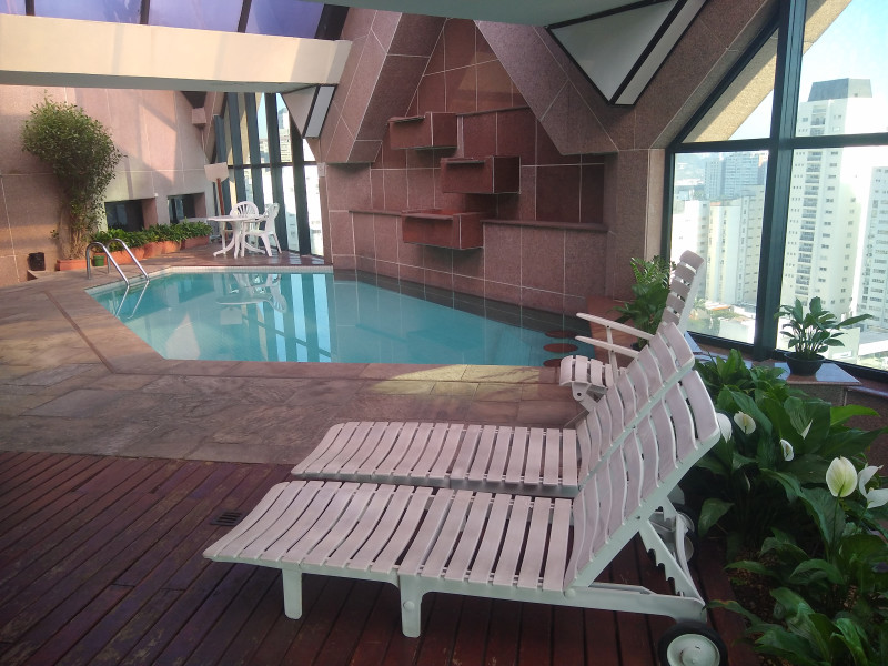 Flat à venda Jardim Paulistano com 40m² e 1 quarto por R$ 575.000 - foto-13-piscina-1.jpg