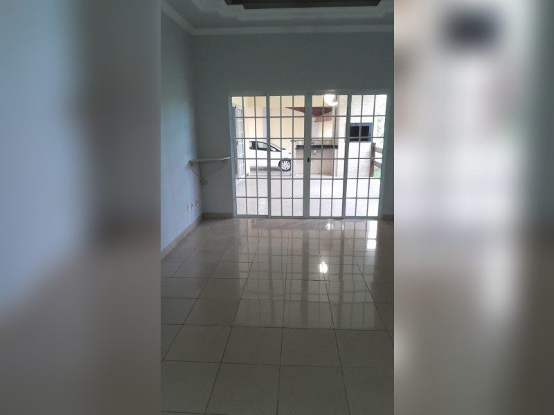 Casa à venda Jardim Itália com 448m² e 5 quartos por R$ 1.700.000 - whatsapp-image-2026-01-07-at-214505-1-copia.jpeg
