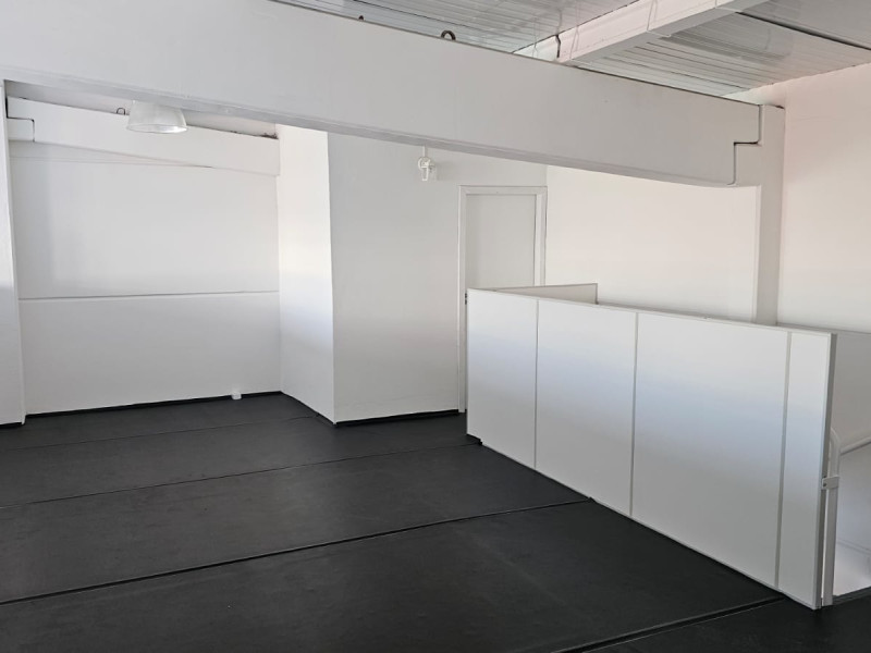 Comercial à venda Nova Brasília com 120m² e 0 quartos por R$ 690.000 - 1000420370.jpg